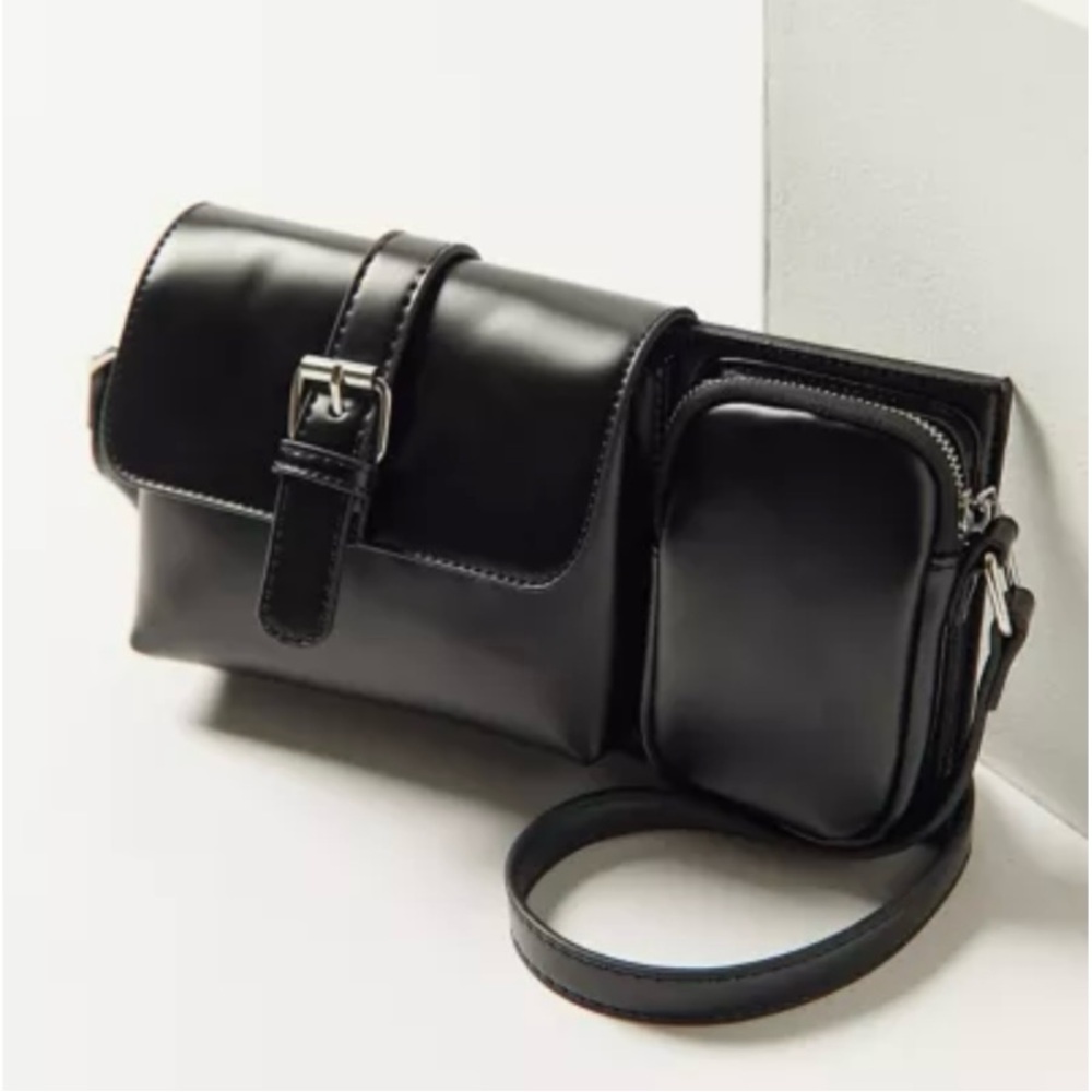 Urban outfitters Black crossbody bag with plenty of pockets